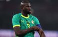 « Vous ne marchez pas seuls » : Kalidou Koulibaly sort du silence et réclame la libération des supporters sénégalais détenus au Maroc