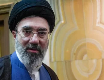 Iran : le nouveau guide suprême appelle à maintenir fermé le détroit d&rsquo;Ormuz