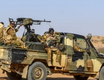 Le Mali affirme que deux soldats étaient «détenus par des groupes terroristes» en Mauritanie