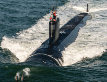 Guerre au Moyen orient : un navire de guerre iranien coule par un sous-marin américain, dans l&rsquo;océan Indien