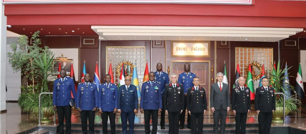 Coopération internationale : le Haut-commandant de la Gendarmerie sénégalaise en visite officielle en Türkiye