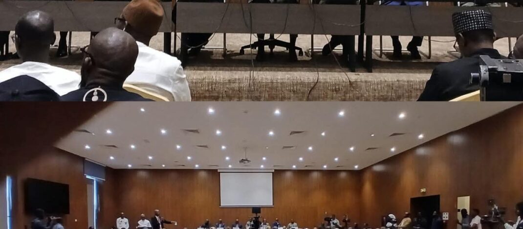 Rencontre entre les partis politiques et le ministre Bamba Cissé : la présence des journalistes suscite des tensions