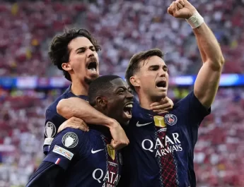 Un doublé pour l&rsquo;histoire : le PSG vient à bout d&rsquo;Arsenal aux tirs au but et conserve sa couronne en Ligue des champions