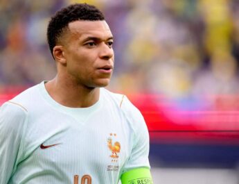 France – Sénégal : la sortie d’El-Hadji Diouf sur un maraboutage de Mbappé