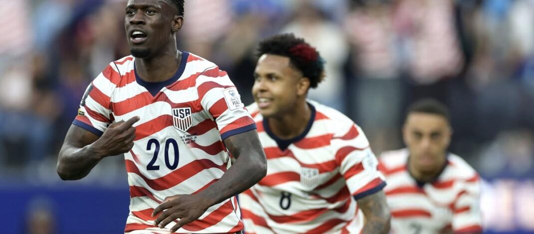 Coupe du Monde 2026 : les Etats-Unis dominent l’Australie et se qualifient pour les 16es de finale !