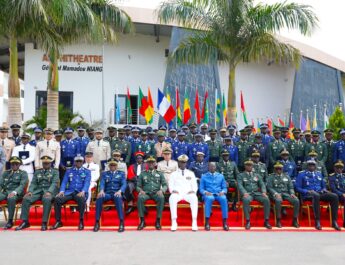 L’INSTITUT DE DÉFENSE DU SÉNÉGAL : REMET SUR LE TERRAIN UNE NOUVELLE PROMOTION D’OFFICIERS FORMÉS AUX ENJEUX STRATÉGIQUES