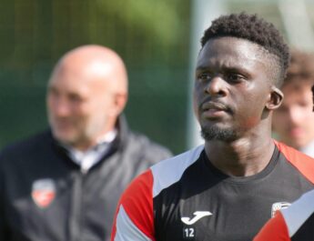 Bamba Dieng discute avec deux clubs anglais