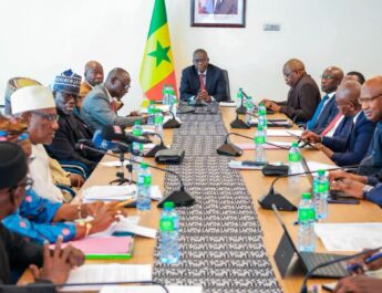 PACTE SOCIAL : LE PREMIER MINISTRE AHMADOU ALHAMINOU MOHAMED LO RASSURE LES PARTENAIRES SOCIAUX