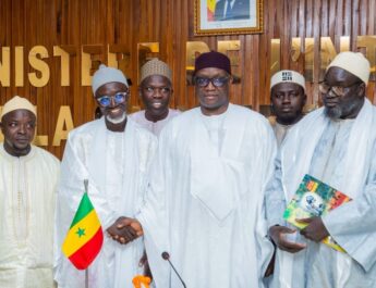 DAARAS AU SÉNÉGAL : LE MINISTRE DE L’INTÉRIEUR RÉAFFIRME SON SOUTIEN AUX ACTEURS DU SECTEUR