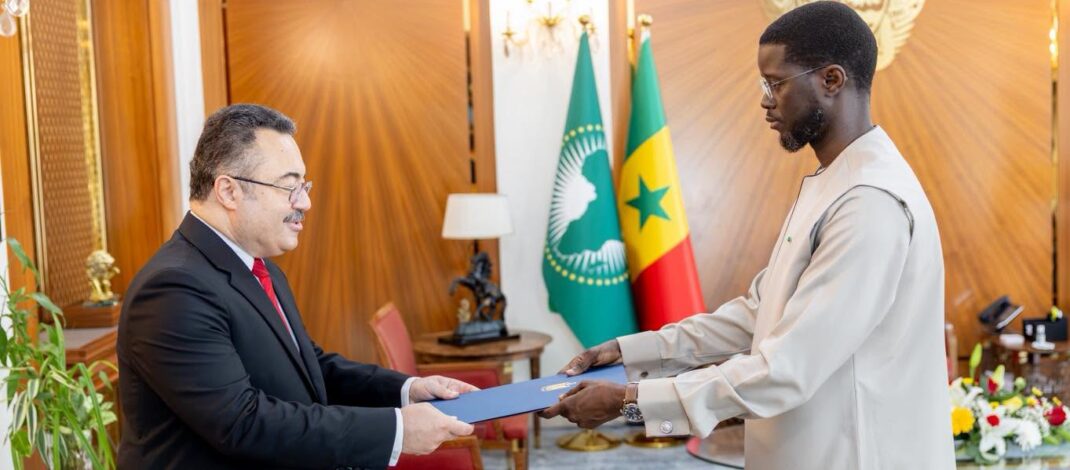 Diplomatie : six nouveaux ambassadeurs présentent leurs lettres de créance au président Bassirou Diomaye Faye